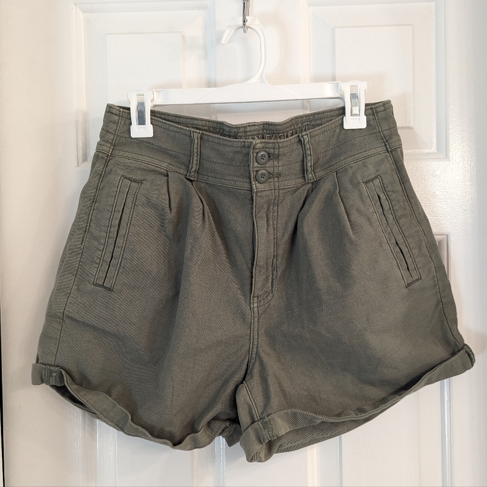 American Eagle Baggy Mom Short, High Rise, Olive Green, Button Front, Size 8